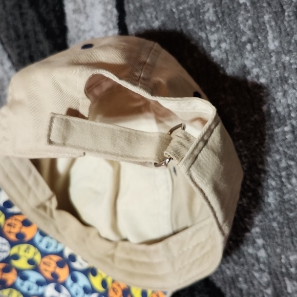 VINTAGE DISNEY EMBROIDERED MICKEY MOUSE KHAKI COLOR ADJUSTABLE CAP HAT - Picture 6 of 12